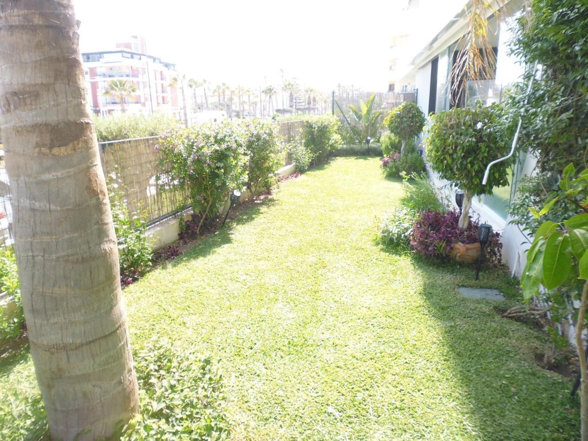 Apartamento Sealine Torrox Costa By The Beach Малага Екстериор снимка