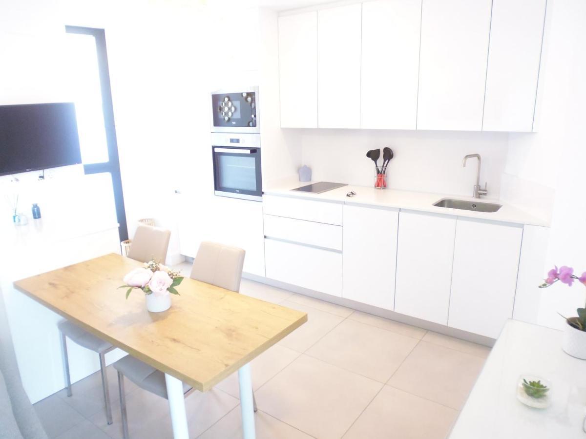 Apartamento Sealine Torrox Costa By The Beach Малага Екстериор снимка